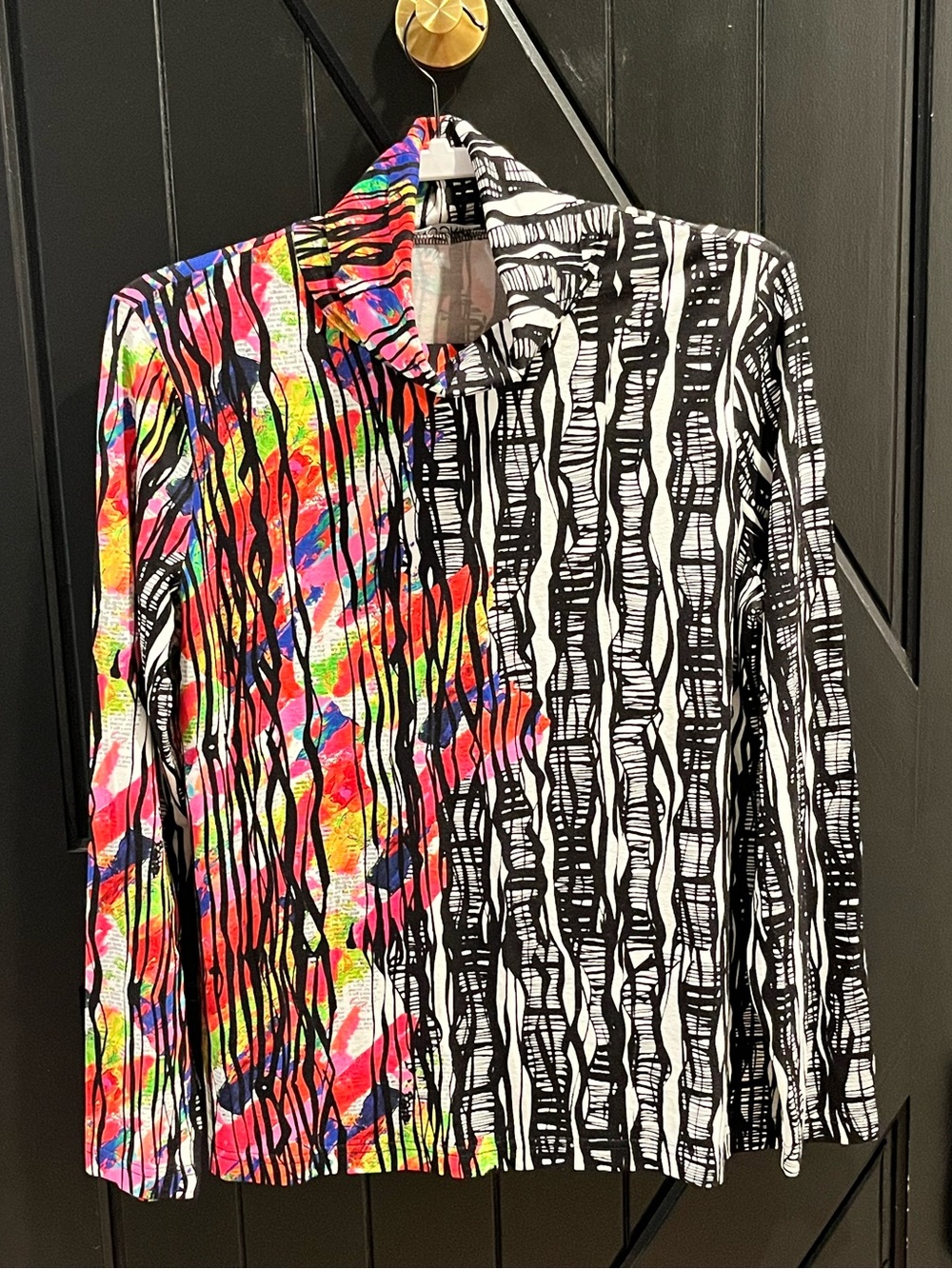 SNO SKINS Multicolor & Black/White Split-Print Turtle Neck